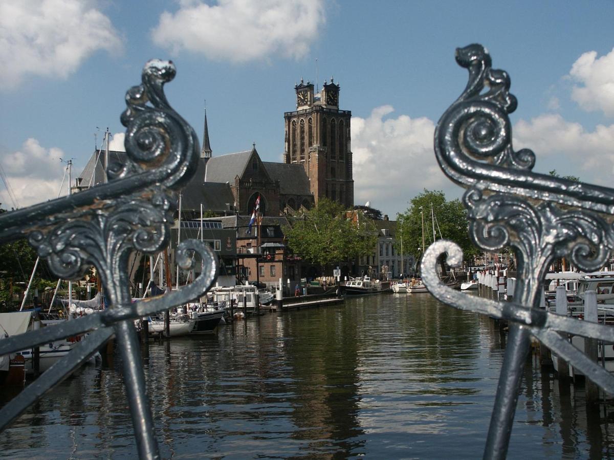Oranjepark Bed & Breakfast Dordrecht Exterior photo